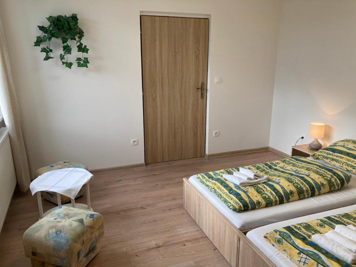 Apartmany Pod Radhostem Rožnov pod Radhoštěm Exterior foto